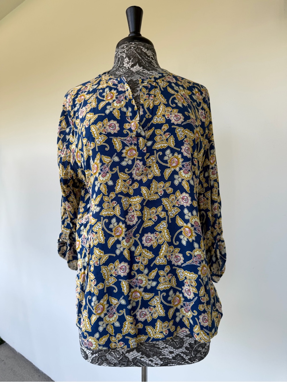Women's Navy Floral Print Blouse - Casual Tunic Top by Daniel Rainn size XL